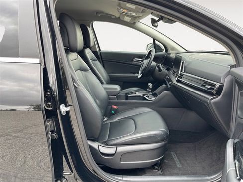 Used 2023 Kia Sportage EX image 15