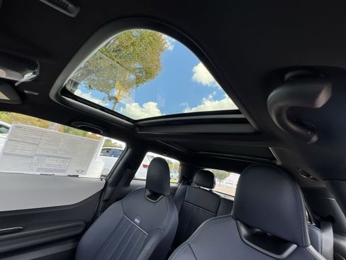 New 2026 MINI Cooper 2-Door Hardtop FWD image 21