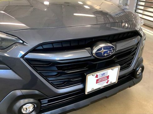 Used 2023 Subaru Outback Premium image 33