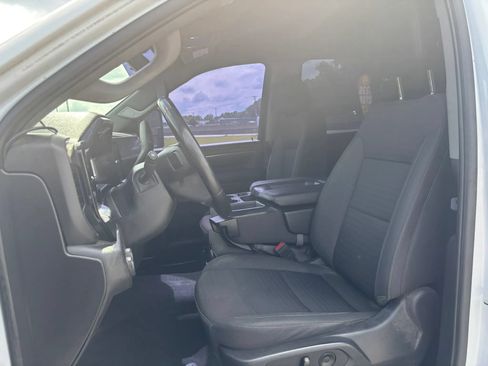 Used 2024 Chevrolet Silverado 2500 LT AWD/4WD image 14