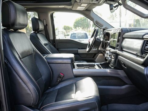 Used 2023 Ford F250 Lariat w/ Lariat Ultimate Package AWD/4WD image 17