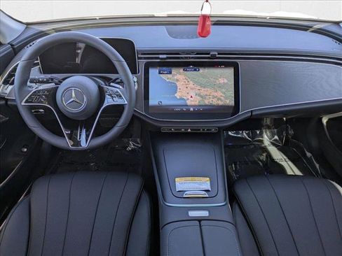New 2025 Mercedes-Benz E 450 4MATIC All-Terrain Wagon image 15