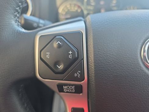 Used 2019 Toyota Tundra Platinum AWD/4WD image 17