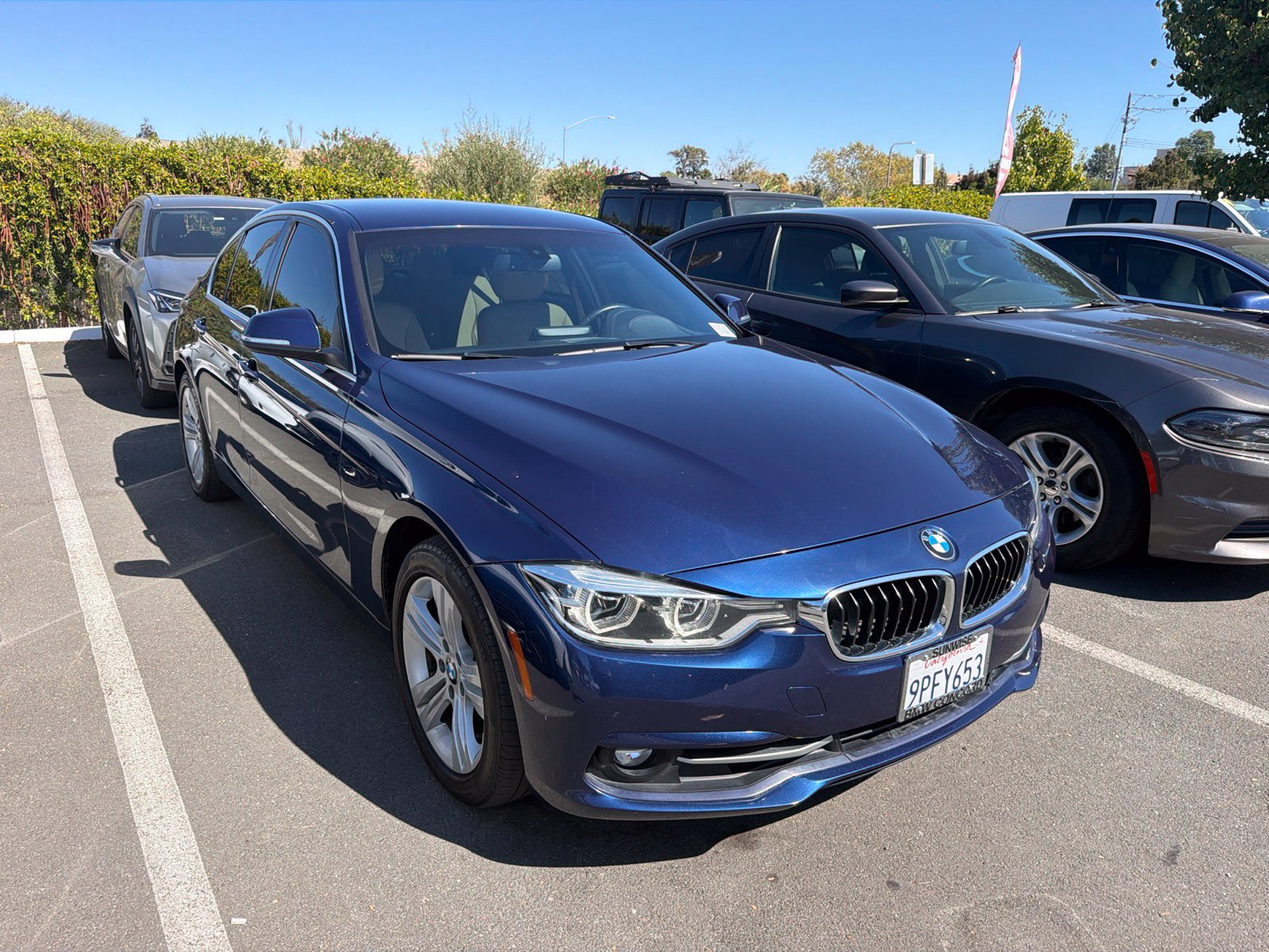 Used 2018 BMW 330i Sedan RWD image 2