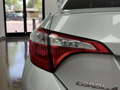 Used 2015 Toyota Corolla L image 11