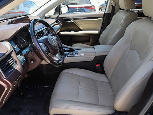 Used 2019 Lexus RX 450hL Luxury w/ Accessory Package AWD/4WD image 17