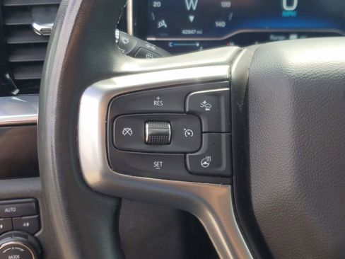 Used 2023 Chevrolet Silverado 1500 LT AWD/4WD image 22