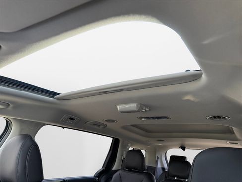 New 2026 Kia Carnival SX w/ SX Dark Edition Package image 29