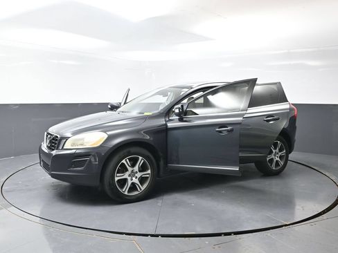 Used 2012 Volvo XC60 T6 AWD/4WD image 54