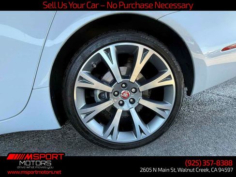 Used 2019 Jaguar XJ L Portfolio RWD image 41