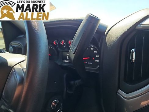 Used 2020 Chevrolet Silverado 1500 Custom w/ Custom Value Package AWD/4WD image 15