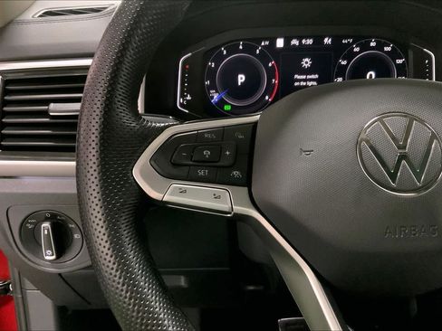 Used 2023 Volkswagen Atlas SEL Premium image 22