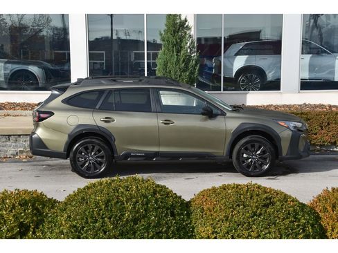 Certified 2025 Subaru Outback Onyx Edition image 3