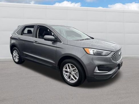Used 2024 Ford Edge SEL image 12