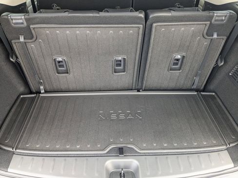 New 2026 Nissan Pathfinder Platinum w/ Cargo Package image 28