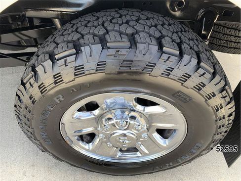Used 2022 RAM 2500 Tradesman w/ Chrome Appearance Group AWD/4WD image 18