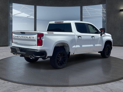 Certified 2021 Chevrolet Silverado 1500 LT Trail Boss w/ LPO, Dark Essentials Package AWD/4WD image 6