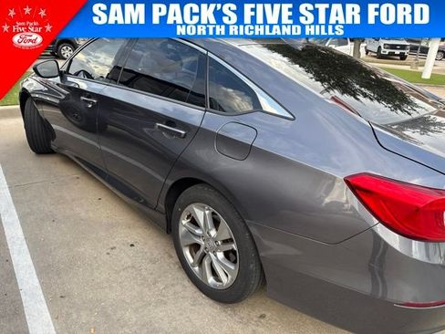 Used 2018 Honda Accord LX image 3