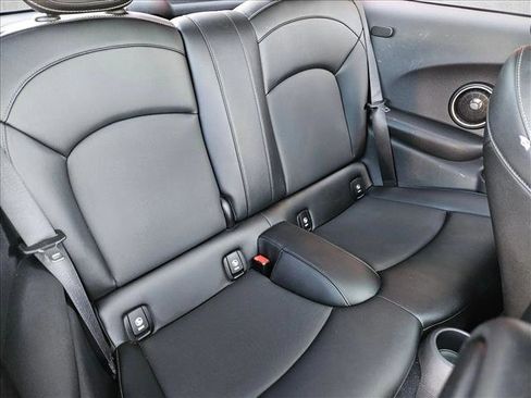 Used 2015 MINI Cooper S image 18