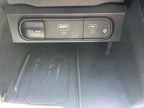 Certified 2023 Kia Telluride S w/ S Sunroof Package AWD/4WD image 38