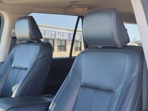 Used 2024 Ford Expedition Max XLT image 16