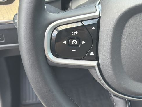 Certified 2026 Volvo XC60 B5 Core w/ Protection Package Premier AWD/4WD image 19