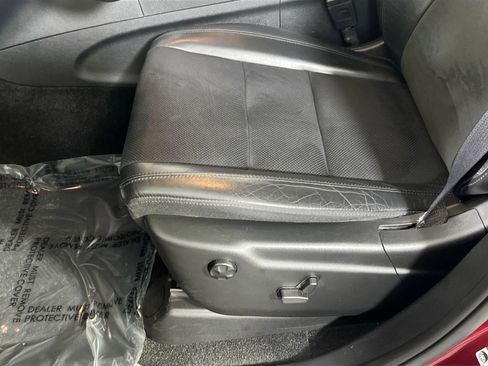 Used 2022 Jeep Grand Cherokee Laredo X image 31