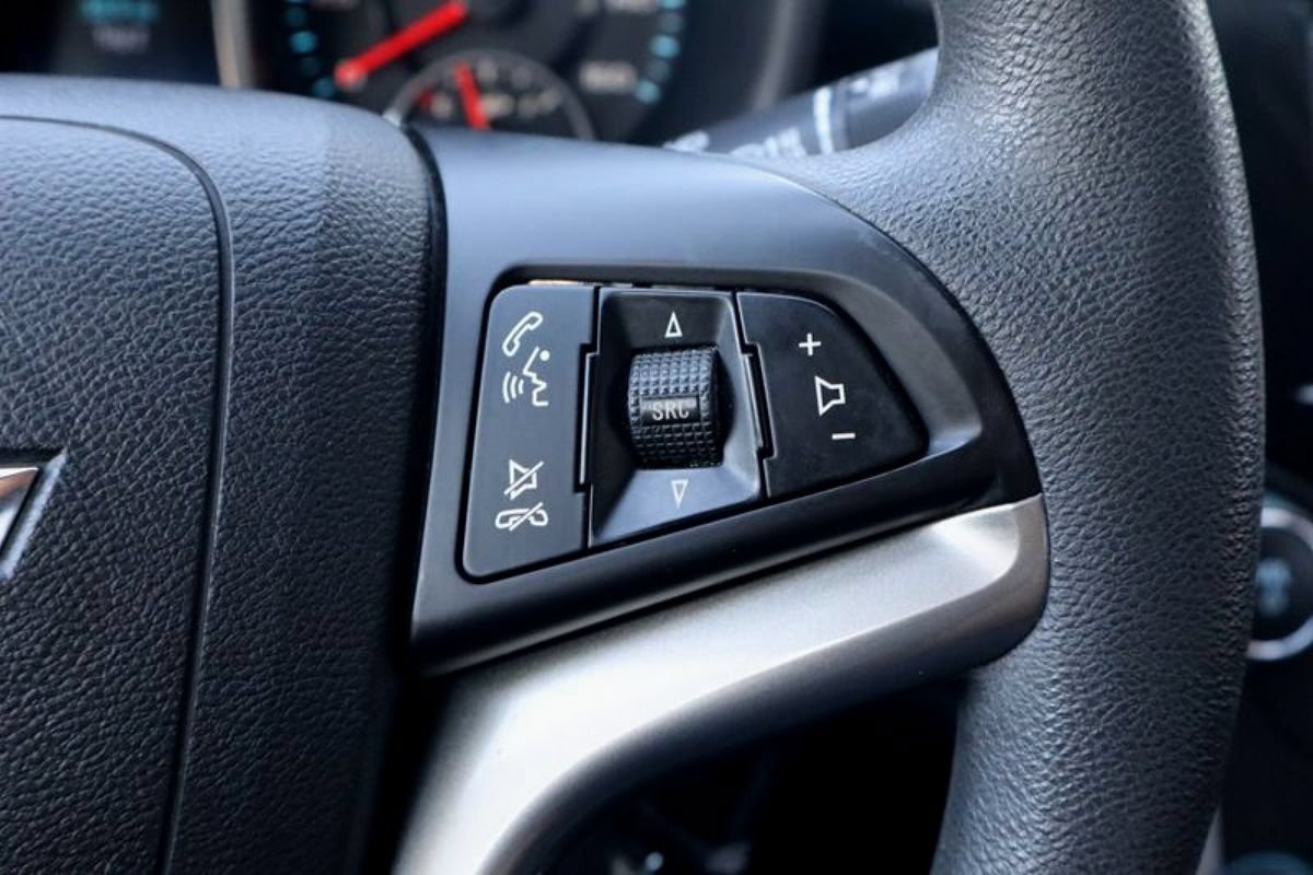 Used 2016 Chevrolet Malibu LT w/ Power Convenience Package FWD image 16