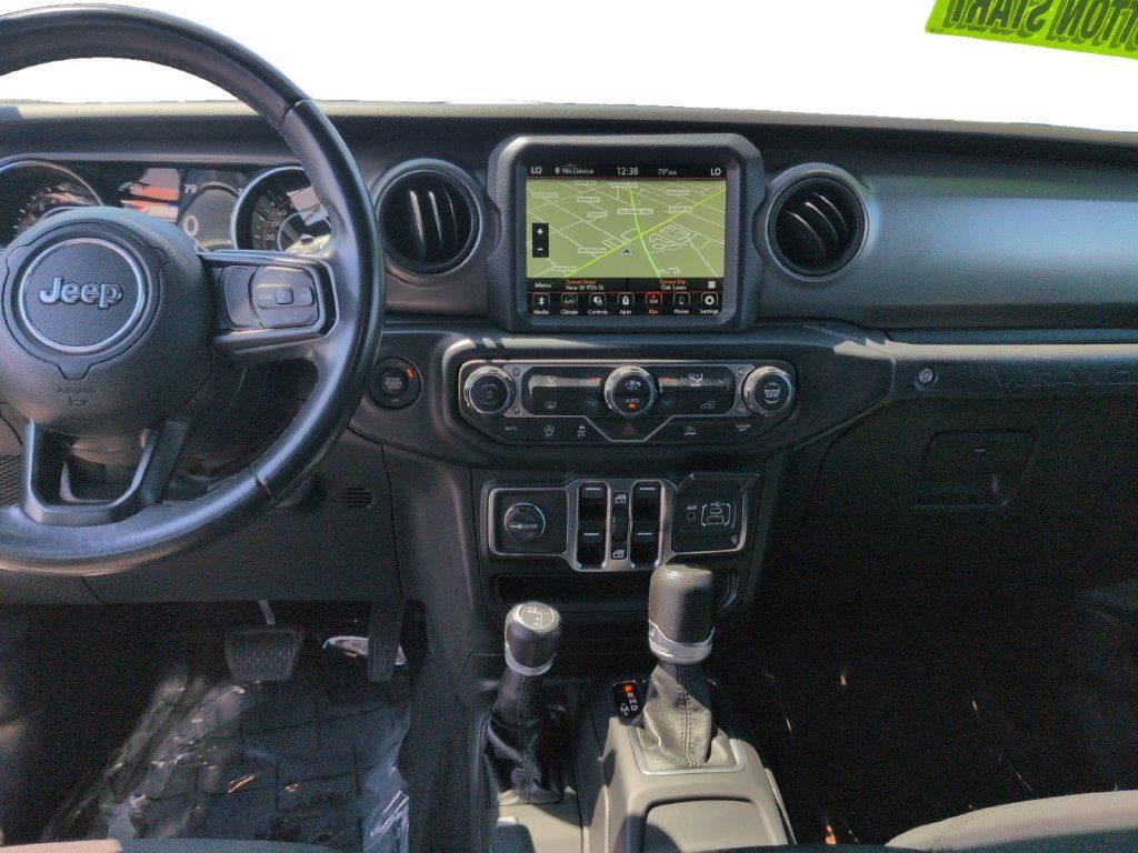 Used 2022 Jeep Wrangler Unlimited Sport AWD/4WD image 11