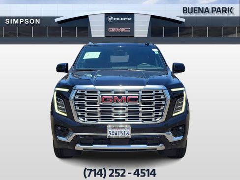 Used 2026 GMC Yukon Denali w/ Sun & Power Step Package AWD/4WD image 3