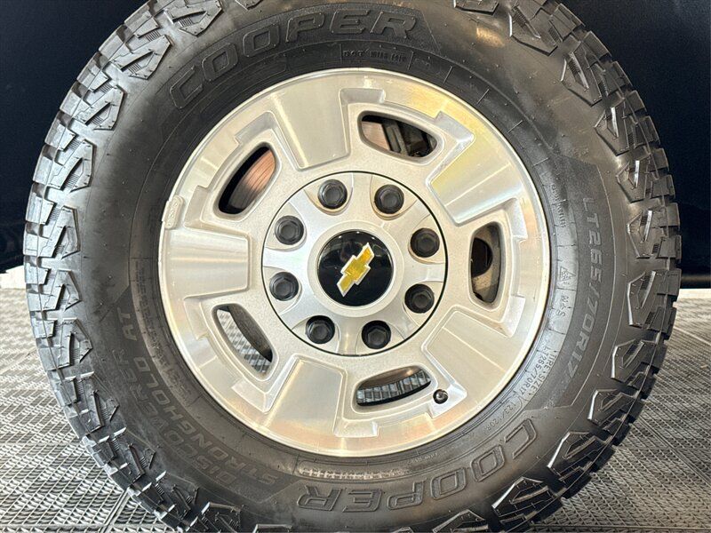Used 2016 Chevrolet Silverado 2500 LT w/ LT Convenience Package AWD/4WD image 16