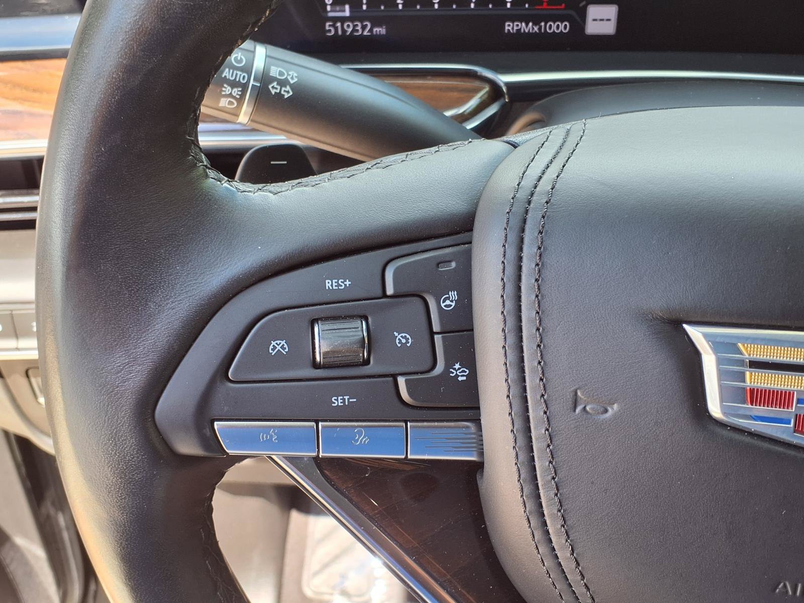 Certified 2023 Cadillac Escalade Sport Platinum w/ LPO, ONYX Package AWD/4WD image 36