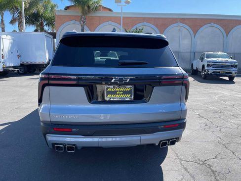 New 2025 Chevrolet Traverse LT w/ LPO, Floor Liner Package image 6