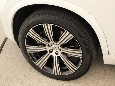 Used 2022 Volvo XC90 T6 Inscription w/ Advanced Package image 34