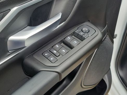 New 2026 RAM 1500 4x4 Crew Cab image 26