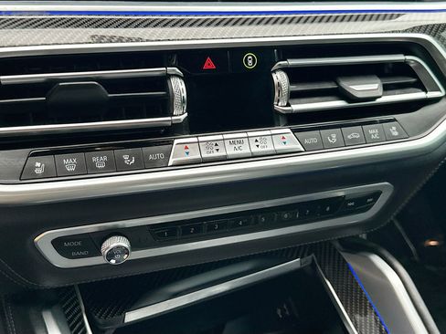 Used 2020 BMW X6 M50i image 16