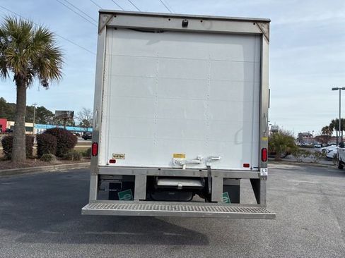 Used 2021 Ford E-350 and Econoline 350 Super Duty w/ Power Windows & Locks Group image 5