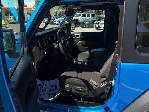 Used 2022 Jeep Wrangler Sport AWD/4WD image 14