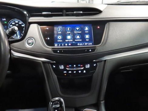 Certified 2022 Cadillac XT5 Luxury image 17
