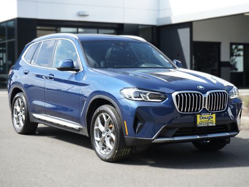 Used 2023 BMW X3 xDrive30i AWD/4WD image 1