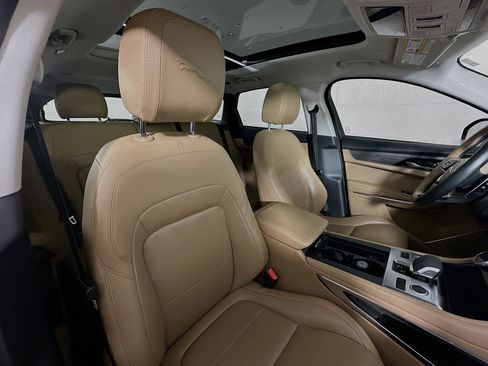 Used 2023 Jaguar F-PACE S image 28