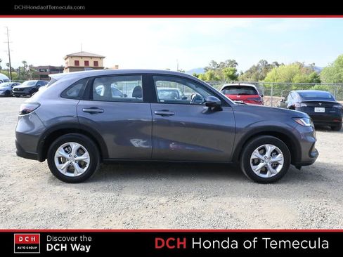 Certified 2024 Honda HR-V LX image 5