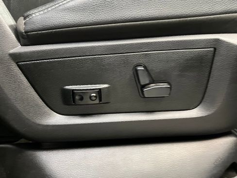 Used 2018 RAM 2500 Laramie image 26