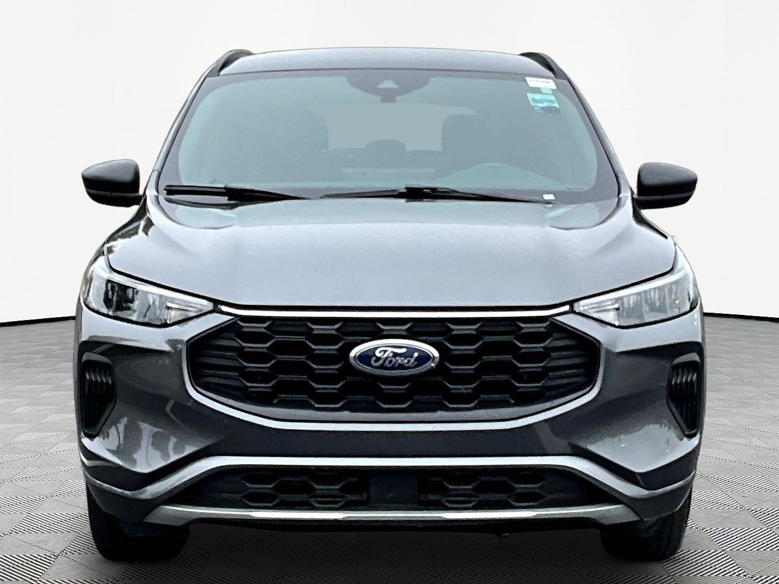 Used 2024 Ford Escape ST-Line w/ Tech Pack #1 AWD/4WD image 2