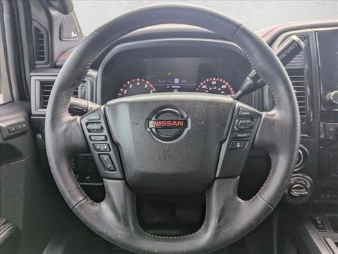 Used 2021 Nissan Titan PRO-4X w/ Pro-4x Convenience Package image 11