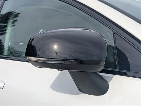 Used 2024 Volvo S60 B5 Plus image 10