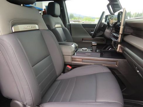 Used 2024 GMC Hummer EV 3X w/ Extreme Off-Road Package AWD/4WD image 47
