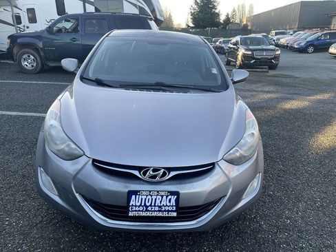 Used 2013 Hyundai Elantra GLS w/ Preferred Pkg image 2