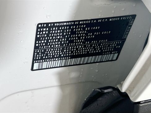 Used 2023 Volkswagen Taos SE image 31