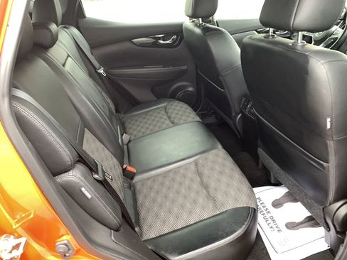 Used 2022 Nissan Rogue Sport SV w/ Technology Package image 32